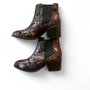 Maurices Women's Black Floral Metallic Chelsea Boots Block Heel Ankle Booties